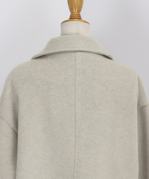 BLUEEAST（ブルーイースト）の「テーラードウールロングコート（チェスターコート・レディース・ベージュ/チャコールグレー・MEDIUM）」の4枚目の写真