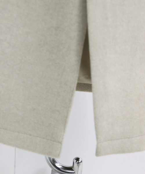 BLUEEAST（ブルーイースト）の「テーラードウールロングコート（チェスターコート・レディース・ベージュ/チャコールグレー・MEDIUM）」の9枚目の写真