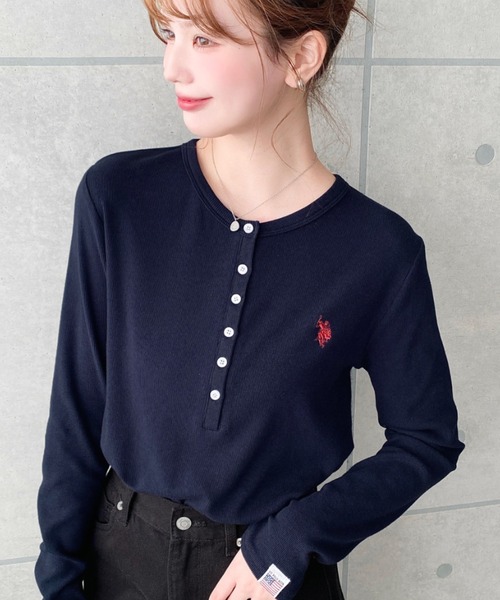 U.S. POLO ASSN.（ユーエスポロアッスン）の「U.S.POLO ASSN.ワンポイント刺繍長袖テレコリブヘンリーネックプルオーバー（Tシャツ/カットソー・レディース・ネイビー/杢グレー/アイボリー/ブラック・L/M）」の5枚目の写真
