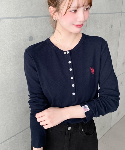 U.S. POLO ASSN.（ユーエスポロアッスン）の「U.S.POLO ASSN.ワンポイント刺繍長袖テレコリブヘンリーネックプルオーバー（Tシャツ/カットソー・レディース・ネイビー/杢グレー/アイボリー/ブラック・L/M）」の6枚目の写真
