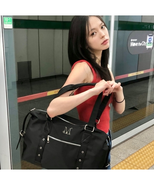 MUCENT(ムセント)の「ドホメタルロゴ4ウェイパンチアイレットトートバッグ 男女共用(トートバッグ・レディース・ブラック・FREE)」の1枚目の写真