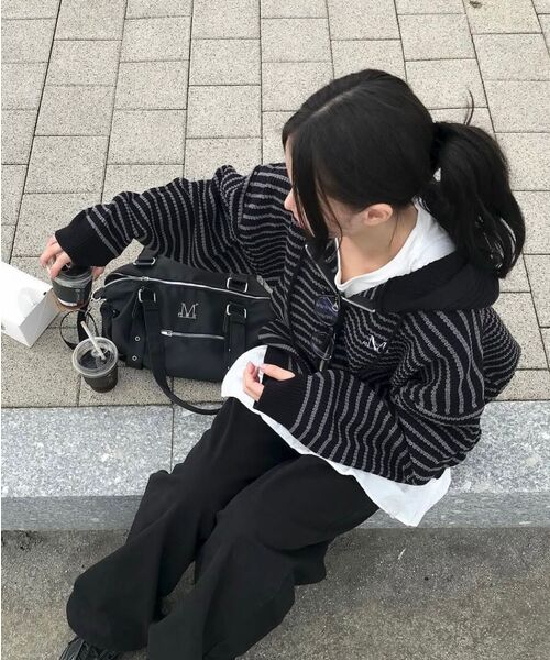 MUCENT(ムセント)の「ドホメタルロゴ4ウェイパンチアイレットトートバッグ 男女共用(トートバッグ・レディース・ブラック・FREE)」の15枚目の写真