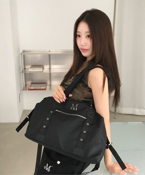 MUCENT(ムセント)の「ドホメタルロゴ4ウェイパンチアイレットトートバッグ 男女共用(トートバッグ・レディース・ブラック・FREE)」の17枚目の写真