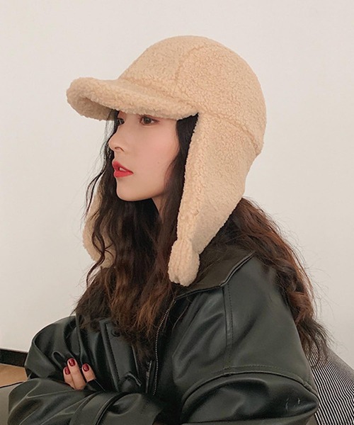 VIBGYOR（ヴィブジョー）の「pur chouchou/耳当て付き ボア キャップ P4408（キャップ・レディース・ダークグレー/ベージュ/ホワイト・FREE）」の4枚目の写真