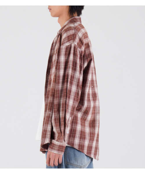 BUTTON SEOUL(ボタンソウル)の「スプラッシュフランネルオーバーサイズウォッシングシャツ(ペイントブラウン)(シャツ/ブラウス・メンズ・その他・X-LARGE/MEDIUM/LARGE)」の4枚目の写真
