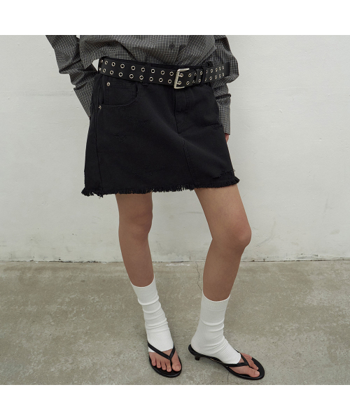 LCDC TM(エルシーディーシーティーエム)の「DOUBLE WAISTED DENIM MINI SKIRT (BLACK)(スカート・レディース・ブラック・SMALL/MEDIUM)」の4枚目の写真