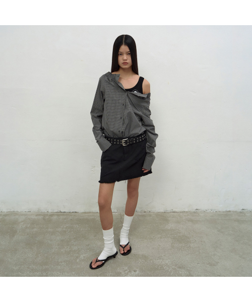 LCDC TM(エルシーディーシーティーエム)の「DOUBLE WAISTED DENIM MINI SKIRT (BLACK)(スカート・レディース・ブラック・SMALL/MEDIUM)」の7枚目の写真