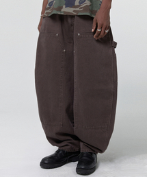 suade（スエード）の「CURVED DOUBLE KNEE PANTS [BROWN]（デニムパンツ）」