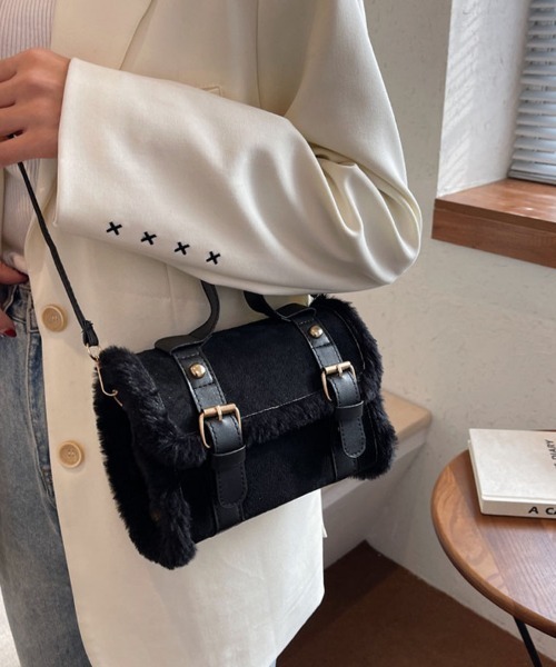 shoppinggo(ショッピングゴー)の「ファー付き2WAY ミニショルダーバッグ レディースバッグ ショルダーバッグ ハンドバッグ(ショルダーバッグ・レディース・ピンク/ホワイト/ブラウン/ブラック・FREE)」の3枚目の写真