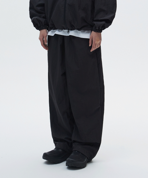 DURTの「TRAVEL RIPSTOP PANTS (BLACK)(スウェットパンツ・レディース・その他・LARGE/MEDIUM/SMALL)」の2枚目の写真