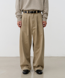 NOUN（ノウン）の「wide tapered chino pants (beige)（その他パンツ）」