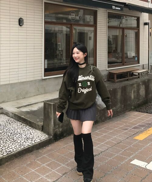 ECORR(エコル)の「クローバー刺繍スウェットシャツ_カーキ(スウェット・レディース・その他・1/2/3/0)」の10枚目の写真