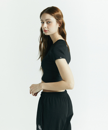 AINIFFON（アインイプオン）の「Air Cooling Short Sleeve Crop Top Black（Tシャツ/カットソー）」