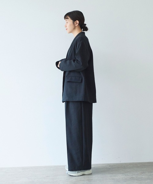 yuni（ユニ　）の「Linen/Polyester double cocoon no collarジャケット（ノーカラージャケット・レディース・ブラック・FREE）」の4枚目の写真