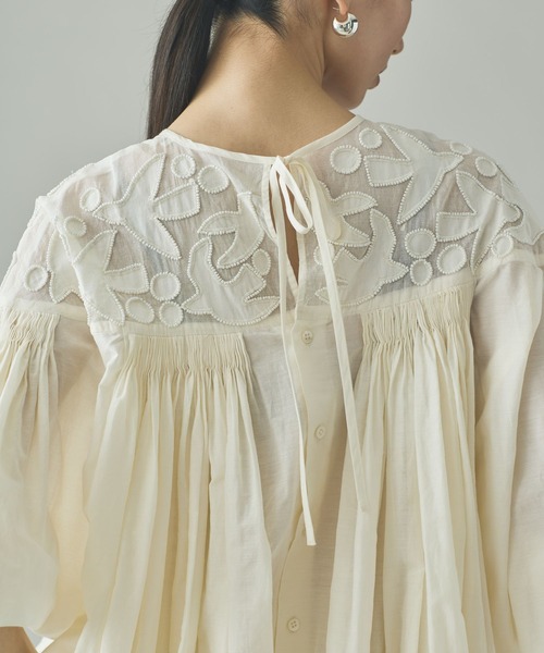 Curensology(カレンソロジー)の「Curensology(カレンソロジー)/バードシシュウブラウス(シャツ/ブラウス・レディース・ブラック/ホワイト・FREE)」の10枚目の写真