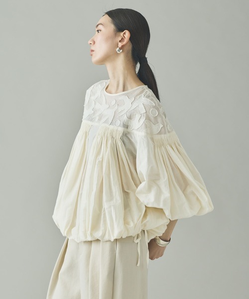 Curensology(カレンソロジー)の「Curensology(カレンソロジー)/バードシシュウブラウス(シャツ/ブラウス・レディース・ブラック/ホワイト・FREE)」の4枚目の写真