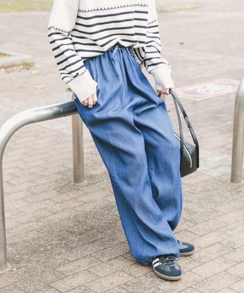 ITEMS URBANRESEARCH（アイテムズ アーバンリサーチ）の「デニムイージーパンツ（その他パンツ・レディース・ブルー/ワンウォッシュ・FREE）」の4枚目の写真