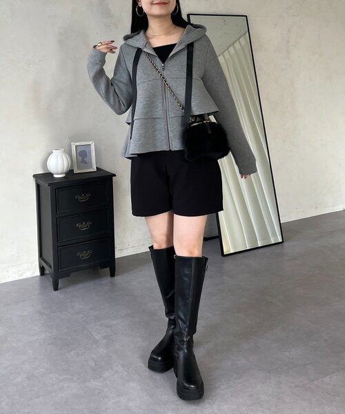 prose verse(プロズヴェール)の「ティアードフリルボンディングペプラムパーカー(パーカー・レディース・ブラック/グレー・LARGE/MEDIUM)」の15枚目の写真