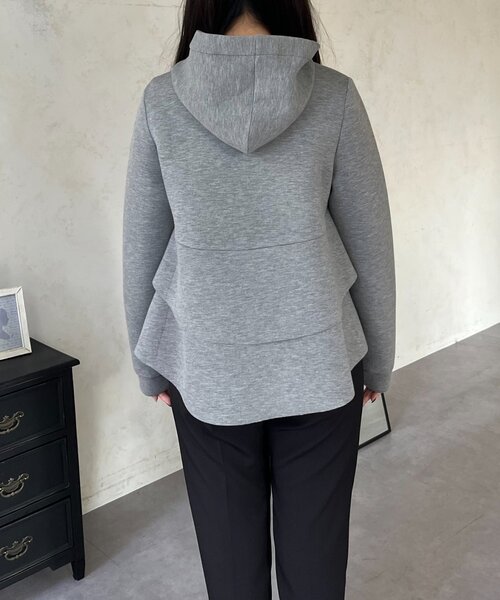 prose verse(プロズヴェール)の「ティアードフリルボンディングペプラムパーカー(パーカー・レディース・ブラック/グレー・LARGE/MEDIUM)」の12枚目の写真