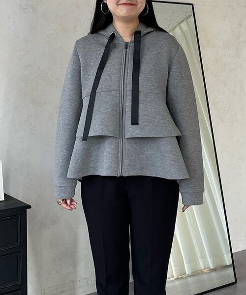 prose verse(プロズヴェール)の「ティアードフリルボンディングペプラムパーカー(パーカー・レディース・ブラック/グレー・LARGE/MEDIUM)」の13枚目の写真