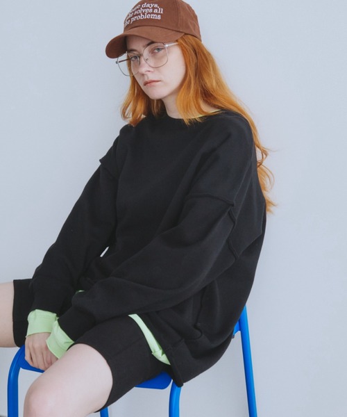 Auntie Rosa Holiday（アンティローザホリデー）の「トリミングオーバーサイズニット（ニット/セーター・レディース・ピンク/ブラウン/ベージュ/ブラック・FREE）」の2枚目の写真