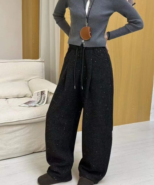 WEGO（ウィゴー）の「WEGO/ラメ入りゆったりワイドシルエットスウェットパンツ（その他パンツ・レディース・グレー/ブラック・LARGE/MEDIUM）」の2枚目の写真