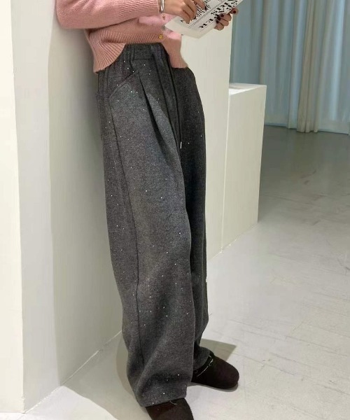 WEGO（ウィゴー）の「WEGO/ラメ入りゆったりワイドシルエットスウェットパンツ（その他パンツ・レディース・グレー/ブラック・LARGE/MEDIUM）」の7枚目の写真