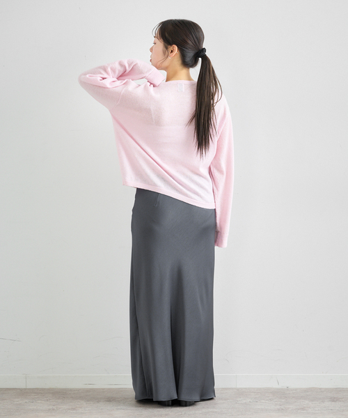 U by SPICK&SPAN（ユーバイスピックアンドスパン）の「サテンロングスカート（スカート・レディース・チャコールグレー/White・FREE）」の14枚目の写真