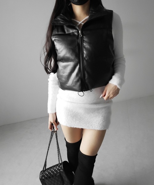 me+em select(ミームセレクト)の「【 2color 】フェイクレザースタンドカラーパフダウンベスト / fake leather stand collar puff down vest(ダウンベスト・レディース・アイボリー/ブラック・FREE)」の19枚目の写真