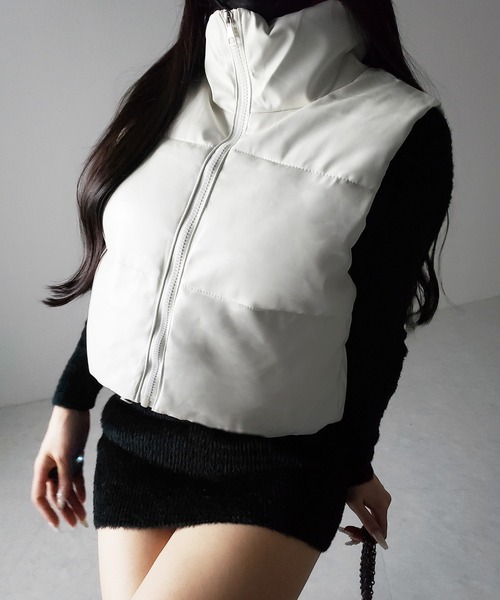 me+em select(ミームセレクト)の「【 2color 】フェイクレザースタンドカラーパフダウンベスト / fake leather stand collar puff down vest(ダウンベスト・レディース・アイボリー/ブラック・FREE)」の22枚目の写真