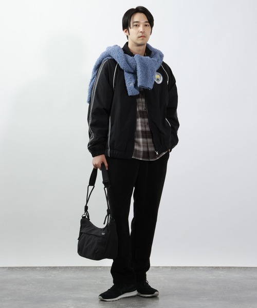 BAYFLOW(ベイフロー)の「ロープキリカエムーンショルダーバッグ(ショルダーバッグ・メンズ・レッド/ブラック/オフホワイト・FREE)」の6枚目の写真