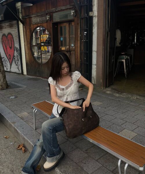 LETERIE（レテリー）の「BUCKLE REVERSIBLE SHOULDER BAG_BROWN（メッセンジャーバッグ・レディース・ブラウン・FREE）」の21枚目の写真