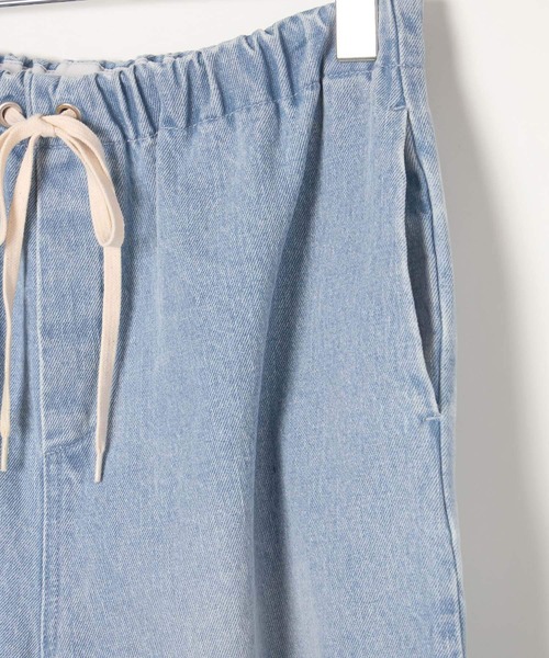 BAYFLOW（ベイフロー）の「[WEB限定]デニムイージーパンツ（デニムパンツ・レディース・オフホワイト/サックスブルー/インディゴブルー・SMALL/MEDIUM/LARGE）」の4枚目の写真