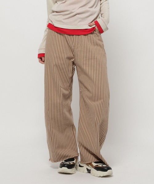 niko and...(ニコアンド)の「セルフカットカーブパンツ デニムパンツ(デニムパンツ・レディース・ライトブルー/インディゴブルー/ブラック/ホワイト/ピンク/クリアブルー/ライトブラウン・MEDIUM/LARGE)」の16枚目の写真