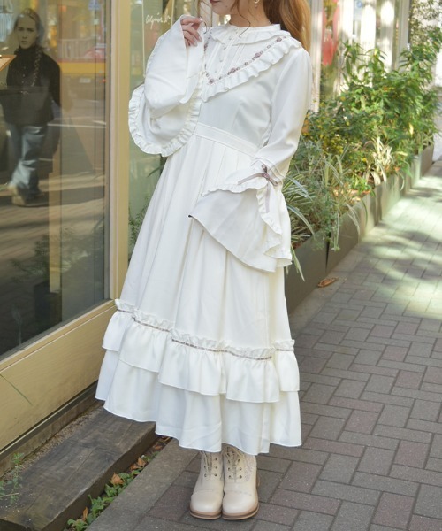 axes femme(アクシーズファム)の「ローズ×リボン姫袖ワンピース(ワンピース・レディース・キナリ/ブラック/ピンク・MEDIUM)」の2枚目の写真