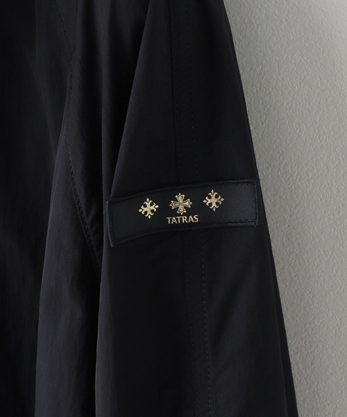 TATRAS（タトラス）の「《WEB・東武池袋店 限定展開》TATRAS/タトラス OLVONA(オルブォナ)（ナイロンジャケット・レディース・ブラック/ネイビー・SMALL）」の15枚目の写真