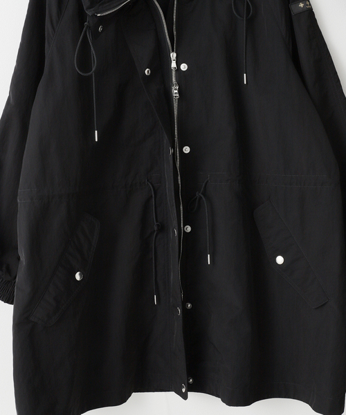 TATRAS（タトラス）の「《WEB・東武池袋店 限定展開》TATRAS/タトラス OLVONA(オルブォナ)（ナイロンジャケット・レディース・ブラック/ネイビー・SMALL）」の18枚目の写真