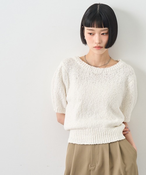 NOGLE(ノグル)の「【NOGLE/ノグル】スラブヤーンパフスリーブニットトップス(ニット/セーター・レディース・レッド/ホワイト/チャコールグレー・FREE)」の11枚目の写真