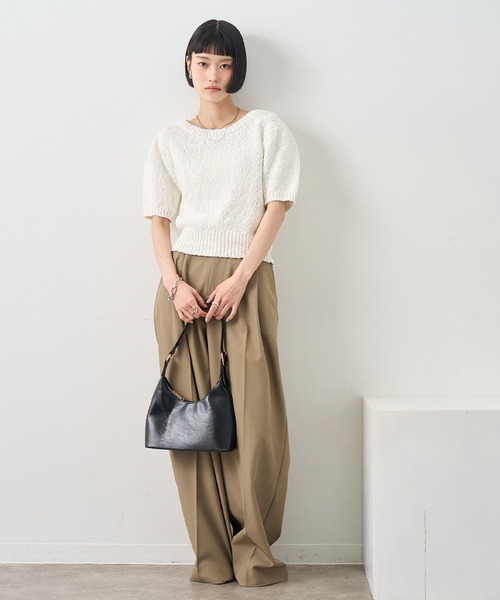 NOGLE(ノグル)の「【NOGLE/ノグル】スラブヤーンパフスリーブニットトップス(ニット/セーター・レディース・レッド/ホワイト/チャコールグレー・FREE)」の12枚目の写真