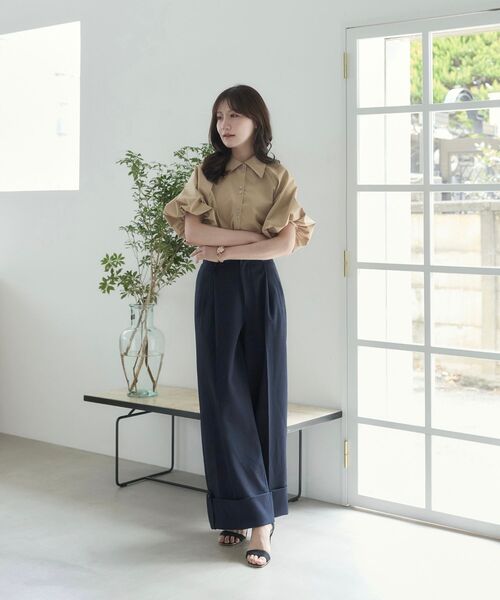 cle blatt(クレブラット)の「ロールアップワイドパンツ(その他パンツ・レディース・オフホワイト/ネイビー・MEDIUM/SMALL)」の8枚目の写真