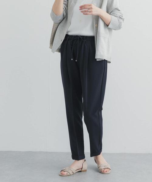 URBAN RESEARCH DOORS(アーバンリサーチドアーズ)の「ストレッチテーパードイージーパンツ(その他パンツ・レディース・ライトベージュ/ネイビー・SMALL/X-SMALL/MEDIUM)」の16枚目の写真