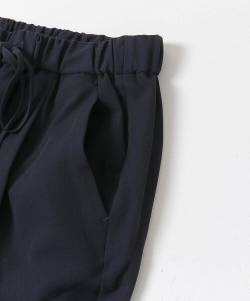 URBAN RESEARCH DOORS（アーバンリサーチドアーズ）の「ストレッチテーパードイージーパンツ｜春服/キレイめ/ウエストゴム/オフィスカジュアル/通勤（その他パンツ・レディース・ライトベージュ/ネイビー・SMALL/X-SMALL/MEDIUM）」の8枚目の写真