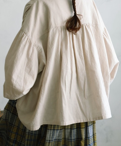 soulberry(ソウルベリー)の「ふた色ブラウス(シャツ/ブラウス・レディース・グレイッシュベージュ・M/L/LL/3L/4L/5L)」の6枚目の写真