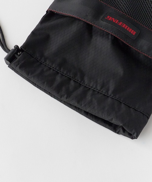 BRIEFING(ブリーフィング)の「BRIEFING/ブリーフィング MESH DRAWSTRING POUCH S ポーチ 2026年春夏(ポーチ・メンズ・ブラック・FREE)」の5枚目の写真