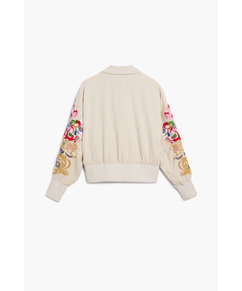 Desigual(デシグアル)の「スリーブフラワー刺繍パッチ ダブルチェストポケットボンバージャケット(テーラードジャケット・レディース・ホワイト・XS/S/M/L/XL)」の2枚目の写真