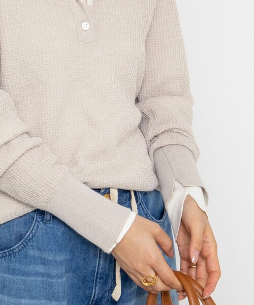 NOLLEY’S(ノーリーズ)の「《手洗い可能》ギマポリコットンワッフルヘンリーネックプルオーバー(ニット/セーター・レディース・グレイッシュベージュ/ブラック/ホワイト・FREE)」の18枚目の写真