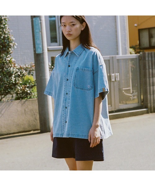 Timberland(ティンバーランド)の「半袖 ワーク シャツ ユニセックス(シャツ/ブラウス・メンズ・グレー・LARGE/MEDIUM/X-LARGE/SMALL)」の1枚目の写真