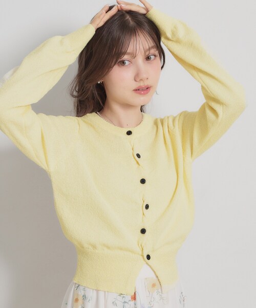 couture brooch(クチュールブローチ)の「クロスボタンカーディガン(カーディガン/ボレロ・レディース・ライトイエロー系/ライトグレー/パープル・38)」の14枚目の写真