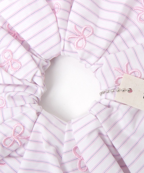 niko and...（ニコアンド）の「ストライプリボンシュシュ[tiny tiny(ティニーティニー)]（シュシュ・レディース・ブルー/ピンク・0）」の3枚目の写真