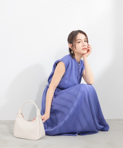 GLACIER lusso(グラシアルッソ)の「ベルト付ノースリワンピ(ワンピース・レディース・ピンク系/ネイビー/ブルー・L/LL/M/S)」の11枚目の写真